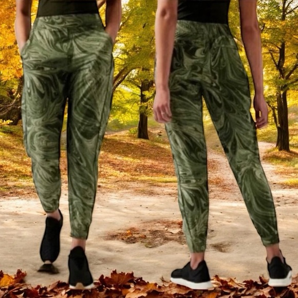 Athleta Pants - ATHLETA BROOKLYN LIGHTWEIGHT JOGGER IN SUMI MARBLE GREEN SIZE 12